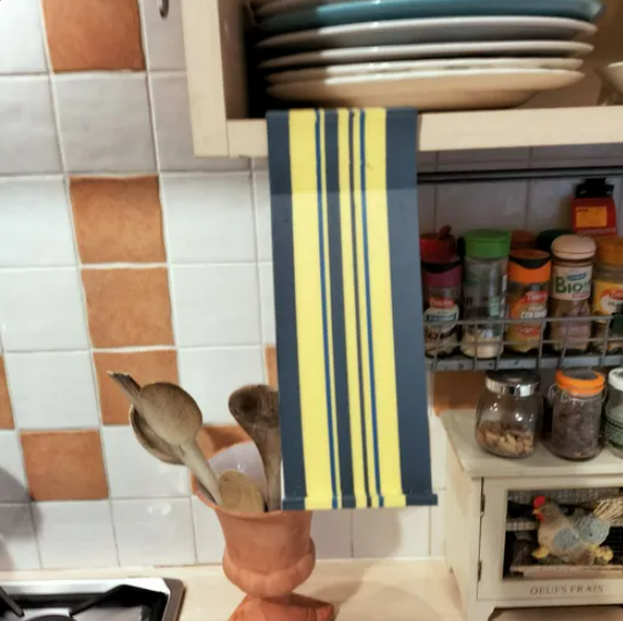 Recipe phone holder come with (2 pieces)