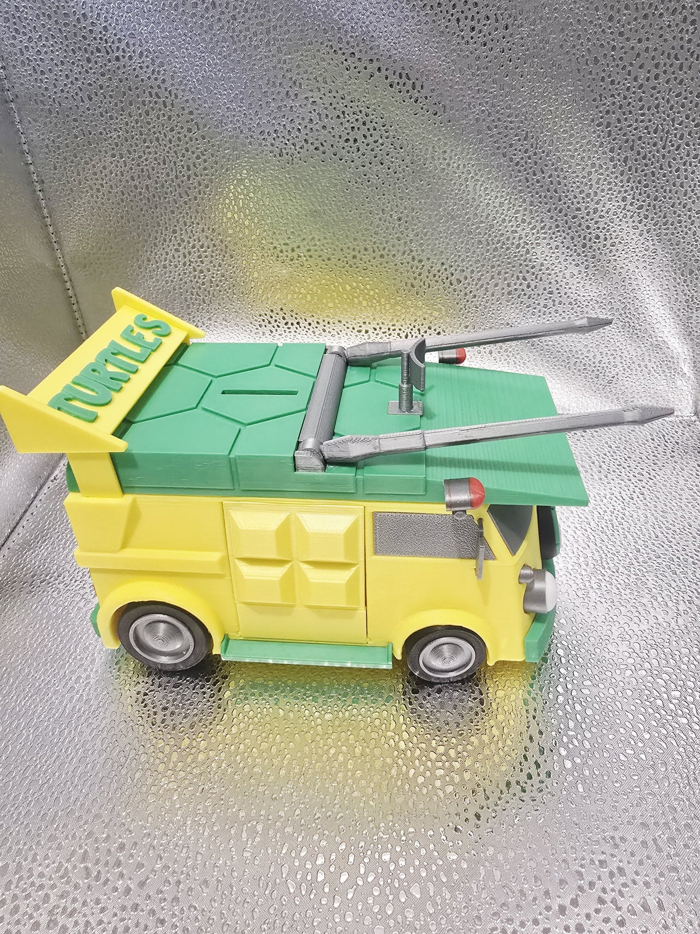 Teenage Mutant Ninja Turtles with Turtle Van – Retro 3D Printed Toy Display