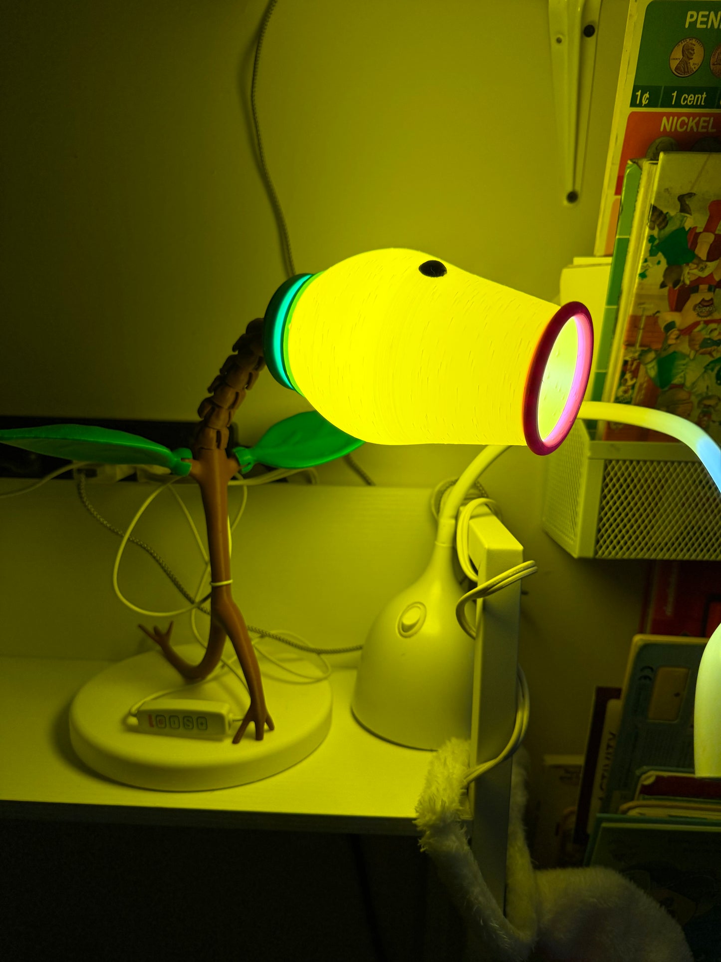 POKEMON bellsprout Plant Lamp