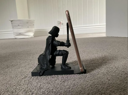 Darth Vader Phone Holder - Star Wars - 3D Printed - Phone Support - Docking Station