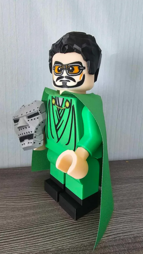 Big Brick ´´Dr Doom´´ Robert Downey Jr's