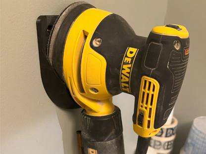 Dewalt sander wall mount come with  (4 pieces)