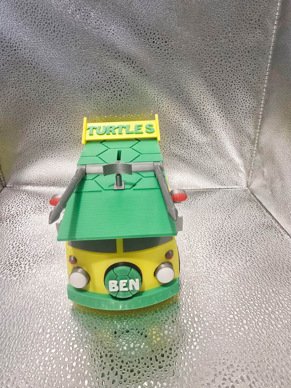 Teenage Mutant Ninja Turtles with Turtle Van – Retro 3D Printed Toy Display