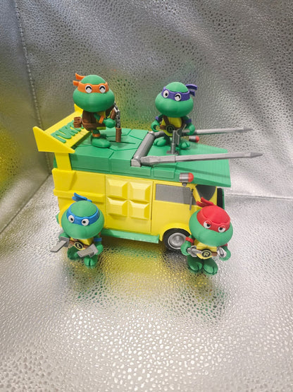 Teenage Mutant Ninja Turtles with Turtle Van – Retro 3D Printed Toy Display